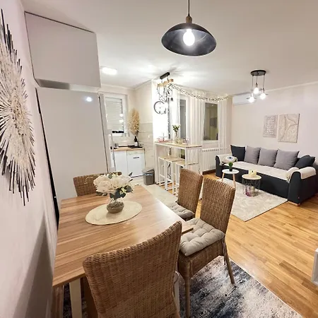 Aero Fly Apartment Белград Экстерьер фото